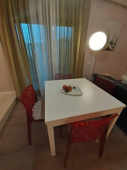 Lake View Apartment Tirana