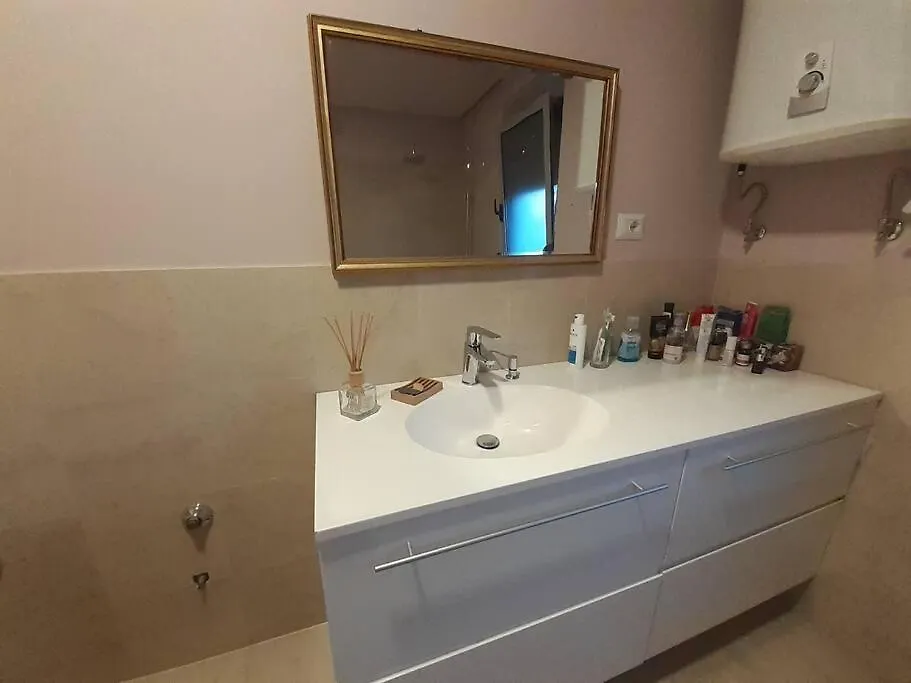 Lake View Apartment Tirana