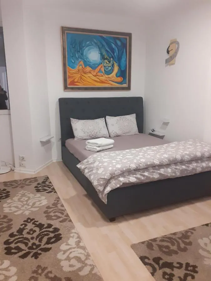 Lake View Apartment Tirana Albanie